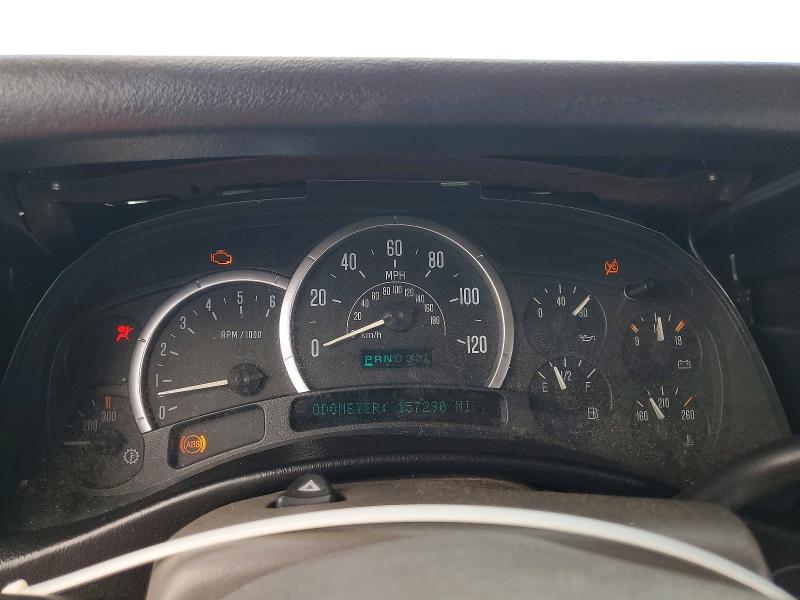 2004 Cadillac Escalade VIN 1GYEK63N34R265999 COPART salvage auction — MINOR DENT/SCRATCHES, FL - CERTIFICATE OF TITLE (P), sold $475 on 2026-07-29 (photo 9)