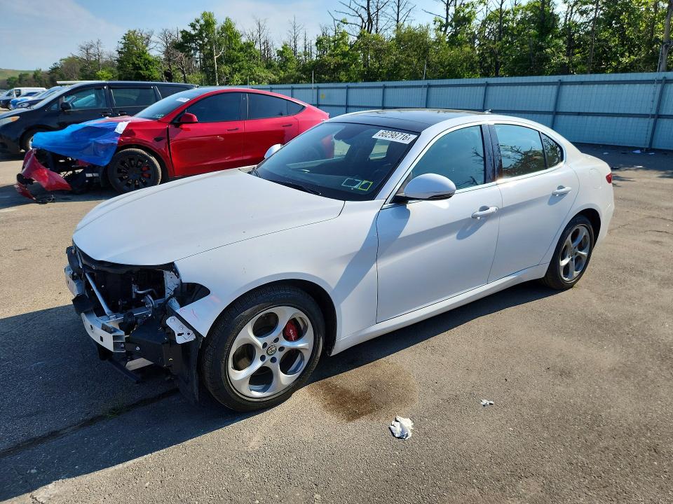 2018 Alfa romeo Giulia VIN ZARFAEDN5J7597705 COPART salvage auction — FRONT END, Ny - Mv-907A Salvage Certificate, sold $3,500 on 2026-08-03 (photo 1)