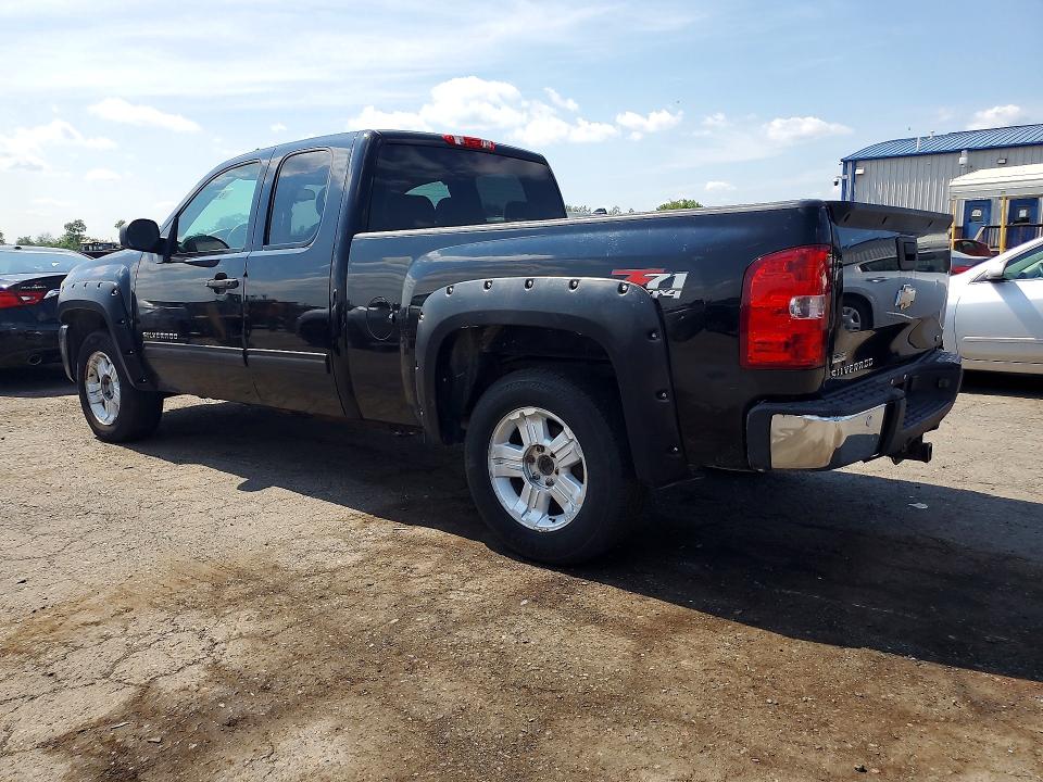 2011 Chevrolet Silverado 1500 VIN 1GCRKSE36BZ414107 COPART salvage auction — SIDE, PA - CERT OF TITLE, sold $400 on 2026-07-17 (photo 2)