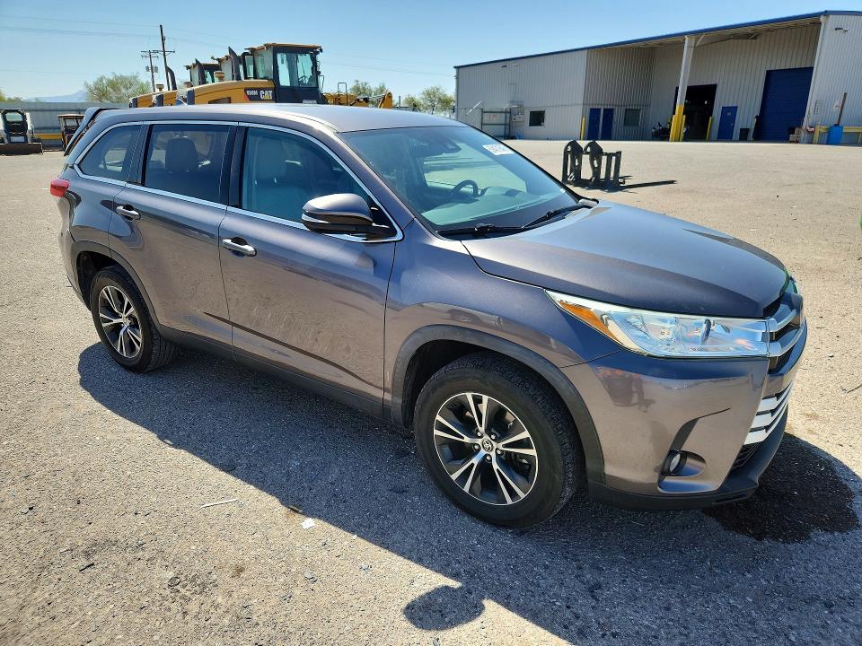 2019 Toyota VIN 5TDZZRFH9KS367476 COPART salvage auction — REAR END, Az - Cert Of Title - Salvage, sold $8,900 on 2026-07-25 (photo 4)
