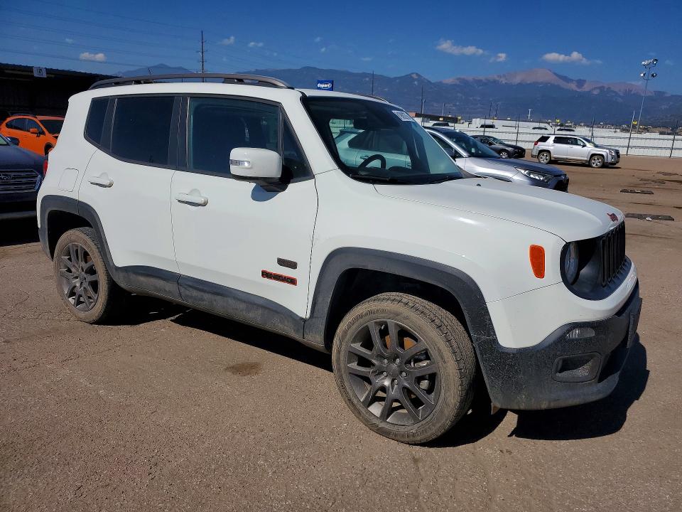 2016 Jeep Renegade VIN ZACCJBBW4GPC83675 COPART salvage auction — MINOR DENT/SCRATCHES, CO - DIS/DLR/EXP ONLY CLEAN TITLE, sold $850 on 2026-07-27 (photo 4)