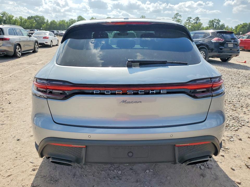 2026 Porsche Macan VIN WP1AA2A52TLB00674 COPART salvage auction — FRONT END, TX - SALVAGE VEHICLE TITLE, sold $27,000 on 2026-07-31 (photo 6)