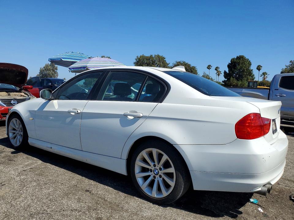 2009 BMW 3 series VIN WBAPH57589NL80241 COPART salvage auction — MINOR DENT/SCRATCHES, CA - DIS/DLR/EXP APP FOR DUP CLEAN, sold $2,000 on 2026-07-17 (photo 2)