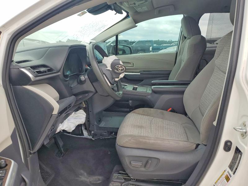 2021 Toyota Sienna VIN 5TDKRKEC3MS028195 COPART salvage auction — FRONT END, TX - SALVAGE VEHICLE TITLE, sold $9,000 on 2026-07-28 (photo 7)