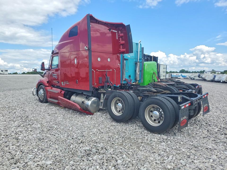 2025 Peterbilt 579 VIN 1XPBD49X8SD678297 COPART salvage auction — FRAME DAMAGE, KY - CERT OF TITLE-SALVAGE, sold $31,000 on 2026-08-27 (photo 2)