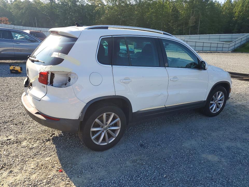 2017 Volkswagen Tiguan VIN WVGRV7AX7HK019279 COPART salvage auction — REAR END, Nc - Salvage Certificate Of Title, sold $1,500 on 2026-08-13 (photo 3)