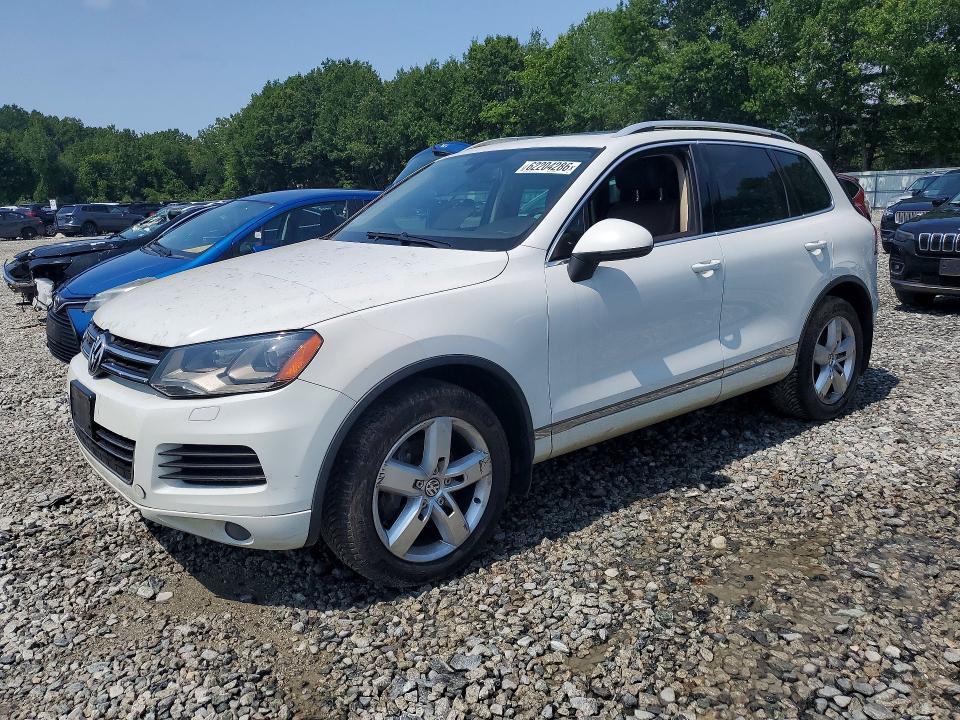 2013 Volkswagen Touareg VIN WVGEP9BP8DD011533 COPART salvage auction — MECHANICAL, Ma - Certificate Of Title, sold $912 on 2026-07-26 (photo 1)