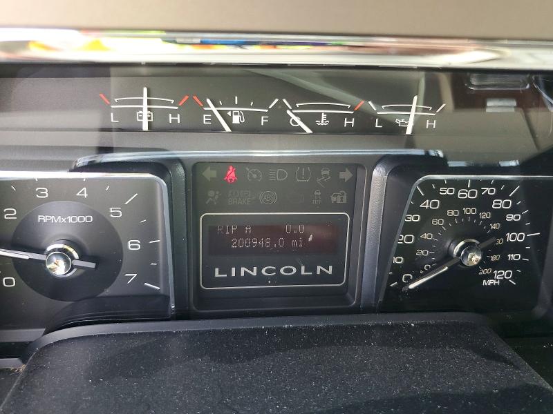 2014 Lincoln Navigator VIN 5LMJJ2H58EEL07867 COPART salvage auction — MINOR DENT/SCRATCHES, La - Certificate Of Title, sold $800 on 2026-07-28 (photo 9)