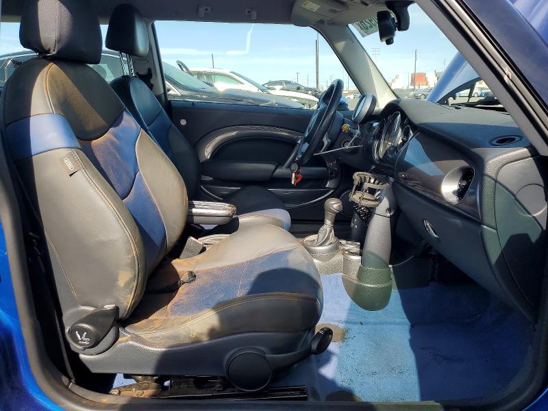 2005 Mini Cooper VIN WMWRE33555TG97253 COPART salvage auction — SIDE, CA - SALVAGE CERTIFICATE, sold $725 on 2026-08-05 (photo 7)