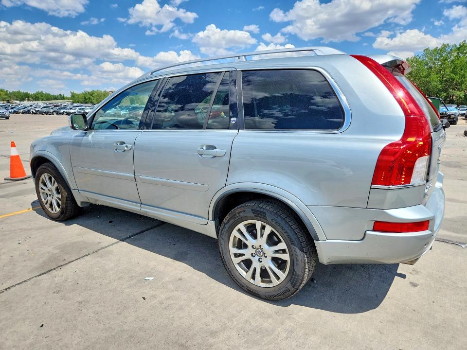 2014 Volvo Xc90 VIN YV4952CZ1E1688698 COPART salvage auction — REAR END, Co - Salvage Title, sold $725 on 2026-08-10 (photo 2)