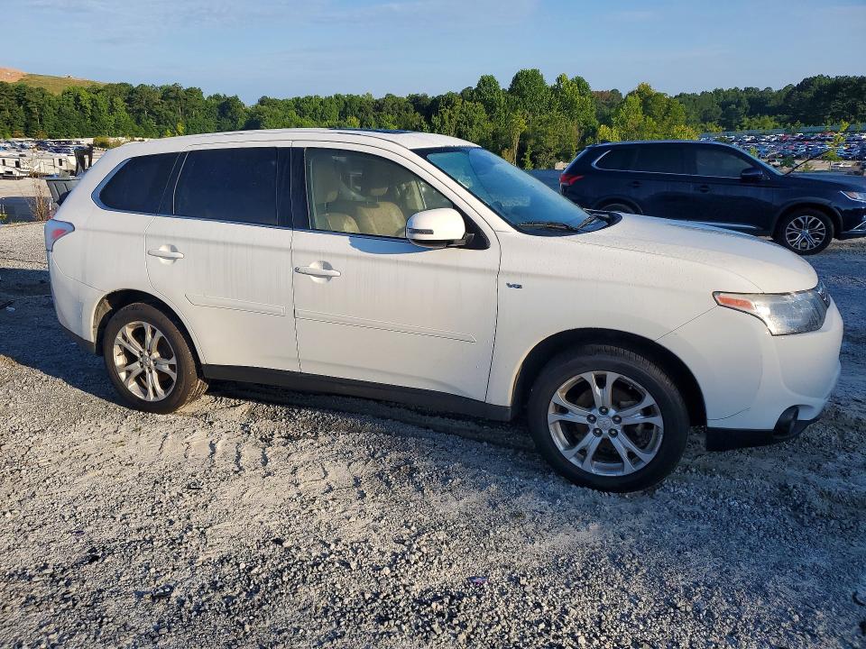 2014 Mitsubishi Outlander VIN JA4JZ4AX0EZ001594 COPART salvage auction — MECHANICAL, GA - CERTIFICATE OF TITLE, sold $2,200 on 2026-07-28 (photo 4)