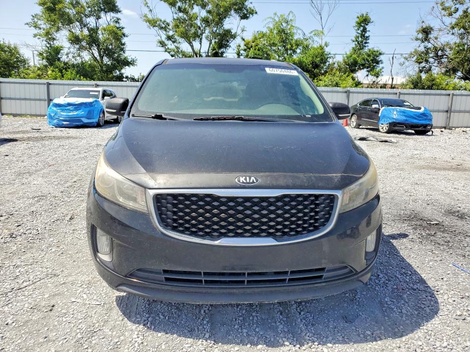 2016 Kia SEDONA VIN KNDMC5C1XG6145936 COPART salvage auction — NORMAL WEAR, Fl - Certificate Of Title, sold $875 on 2026-07-25 (photo 5)