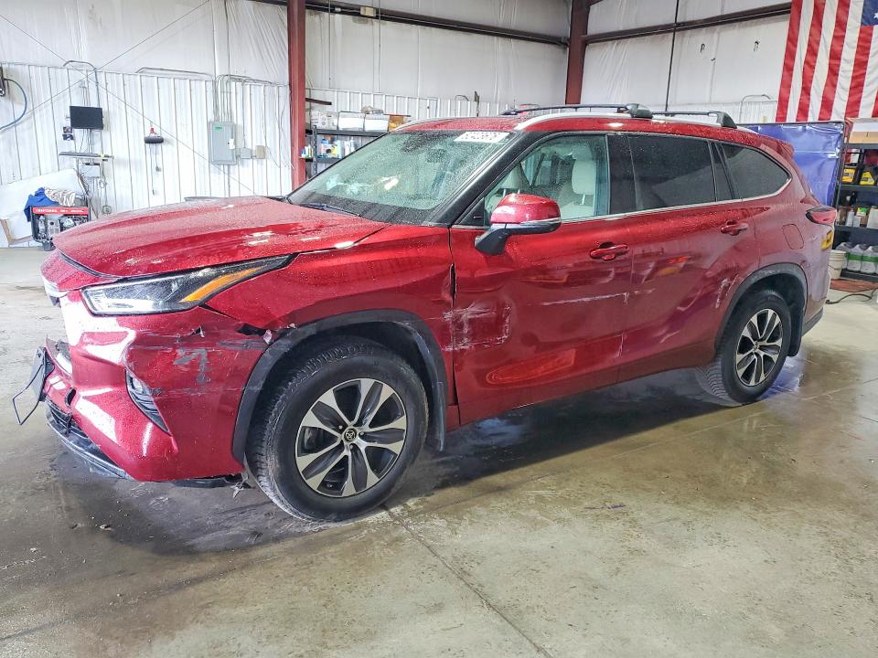 2022 Toyota Highlander VIN 5TDGZRBH6NS224048 — COPART salvage auction photo