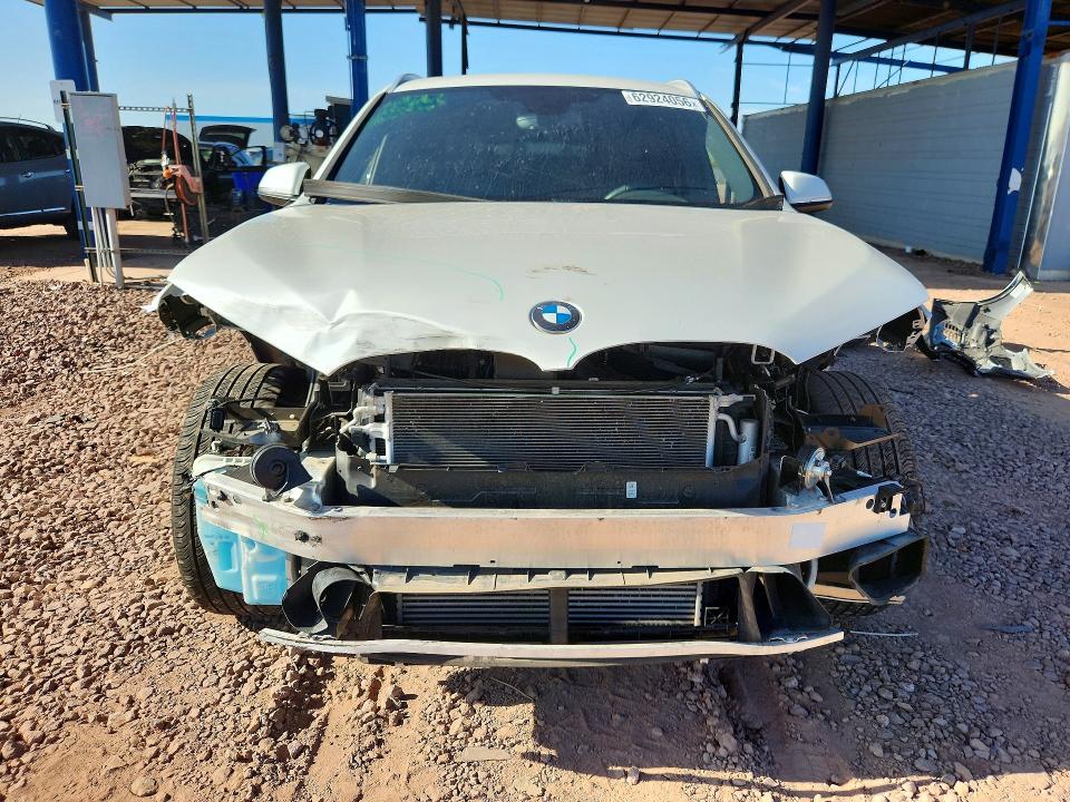 2018 BMW X1 VIN WBXHT3C37J3H33430 COPART salvage auction — FRONT END, Az - Certificate Of Title, sold $3,050 on 2026-08-04 (photo 5)