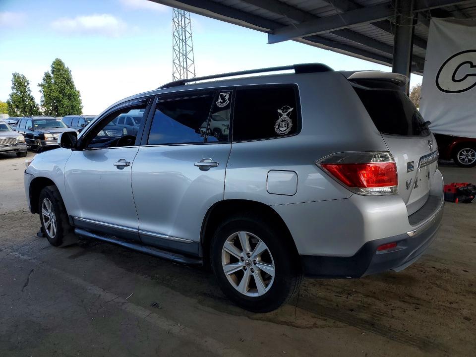2013 Toyota Highlander VIN 5TDZK3EH6DS135729 COPART salvage auction — FRONT END, Ca - Salvage Certificate, sold $2,600 on 2026-07-09 (photo 2)