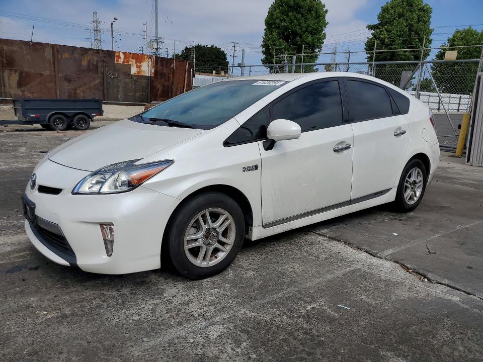 2014 Toyota Prius VIN JTDKN3DP6E3062687 COPART salvage auction — FRONT END, Ca - Salvage Certificate, sold $7,400 on 2026-07-31 (photo 1)
