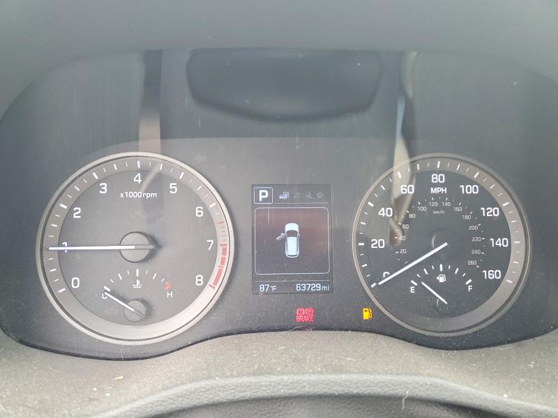 2017 Hyundai Tucson VIN KM8J3CA45HU433800 COPART salvage auction — VANDALISM, AZ - CERT OF TITLE - SALVAGE, sold $300 on 2026-07-24 (photo 9)