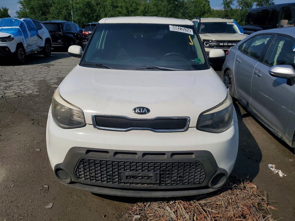 2015 Kia Soul VIN KNDJN2A29F7795874 COPART salvage auction — MINOR DENT/SCRATCHES, VA - CERTIFICATE OF TITLE, sold $250 on 2026-07-23 (photo 5)