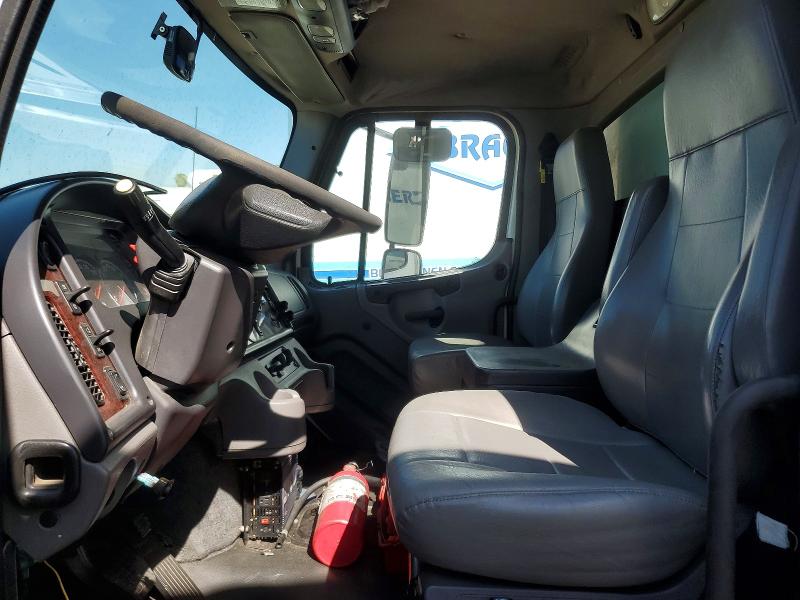 2020 Freightliner M2 VIN 3ALHC5DV0LDLS1694 COPART salvage auction — FRONT END, AZ - CERT OF TITLE - SALVAGE, sold $1,500 on 2026-08-12 (photo 7)