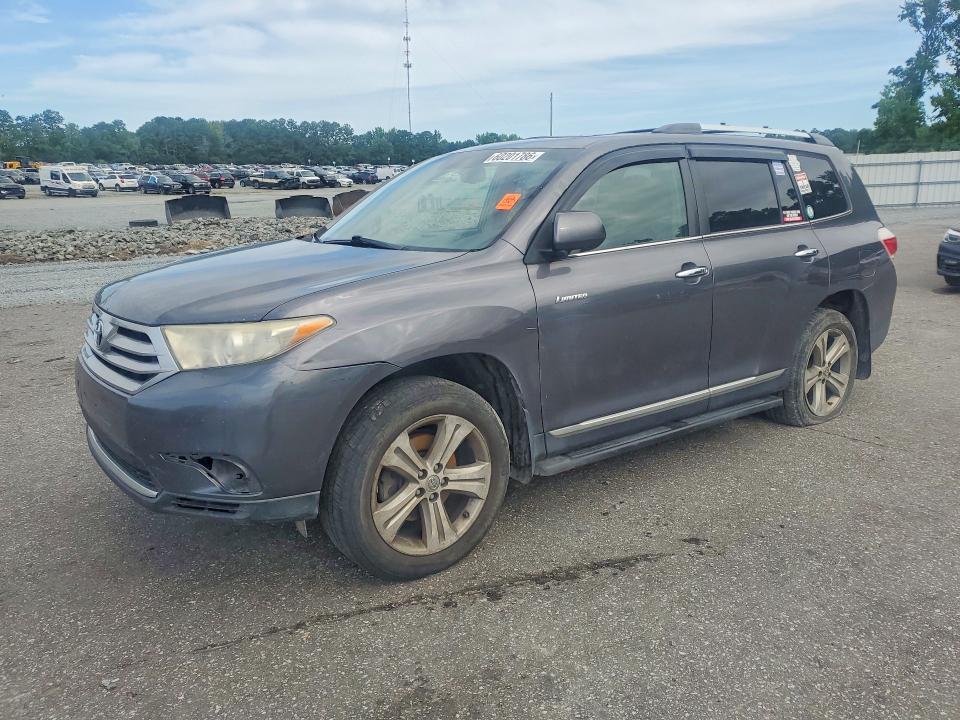 2011 Toyota Highlander VIN 5TDDK3EH8BS091000 COPART salvage auction — SIDE, SC - DEALER ONLY CLEAN TITLE, sold $5,000 on 2026-07-22 (photo 1)