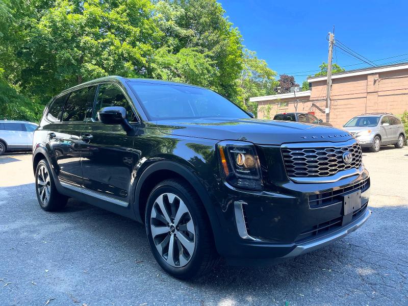 2020 Kia Telluride VIN 5XYP3DHC1LG085392 COPART salvage auction — NORMAL WEAR, Ma - Certificate Of Title (P), sold $8,800 on 2026-07-29 (photo 1)
