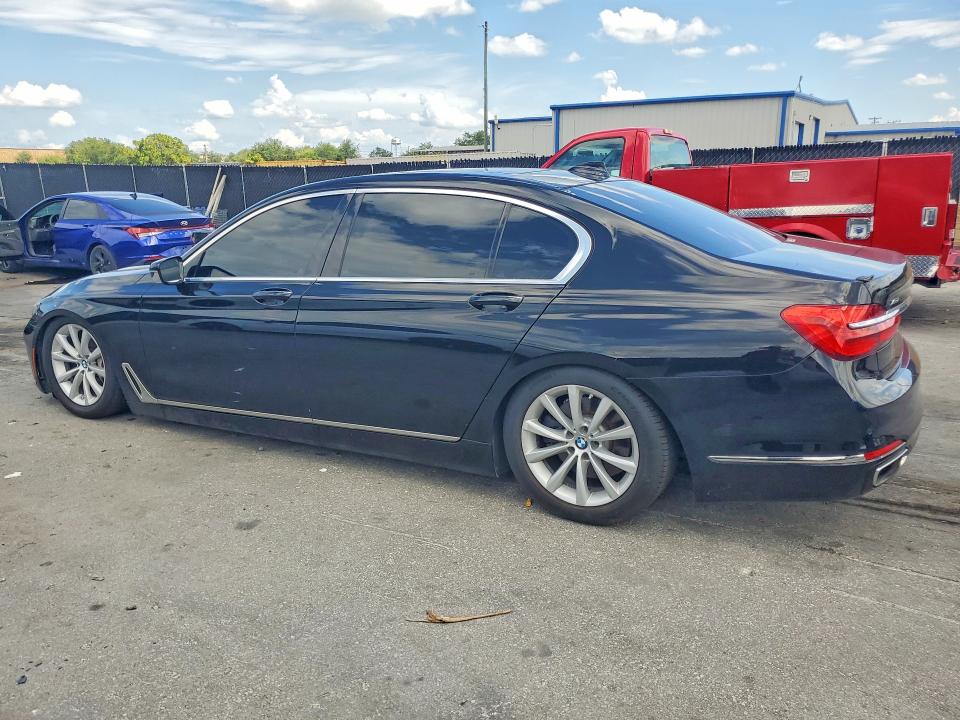 2018 BMW 7er VIN WBA7E4C50JGV23989 COPART salvage auction — MINOR DENT/SCRATCHES, In - Certificate Of Title, sold $7,800 on 2026-07-28 (photo 2)