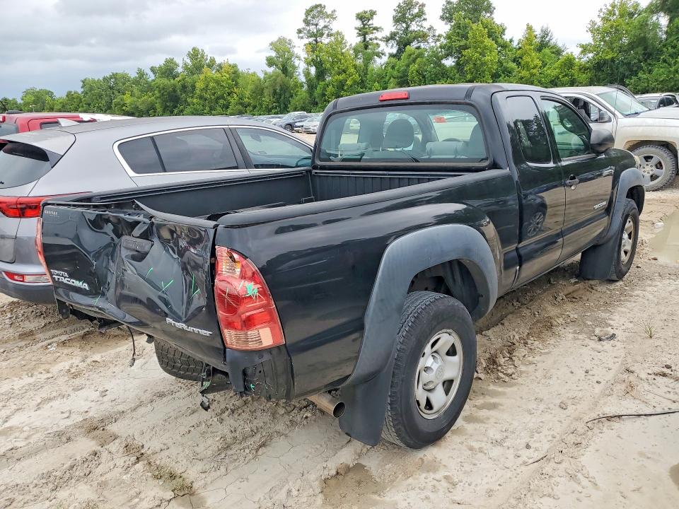 2015 Toyota Tacoma VIN 5TFTX4GN8FX044393 COPART salvage auction — REAR END, TX - SALVAGE VEHICLE TITLE (P), sold $8,300 on 2026-07-31 (photo 3)