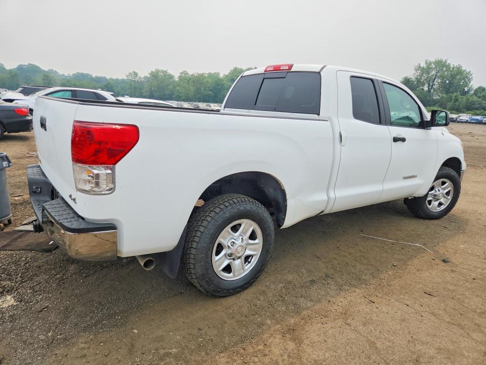2011 Toyota Tundra VIN 5TFUM5F19BX017764 COPART salvage auction — ROOF, CT - CERTIFICATE OF TITLE, sold $2,000 on 2026-07-24 (photo 3)
