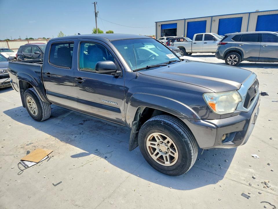 2015 Toyota Tacoma VIN 5TFJU4GN6FX087775 COPART salvage auction — NORMAL WEAR, TX - CERTIFICATE OF TITLE, sold $1,800 on 2026-07-24 (photo 4)