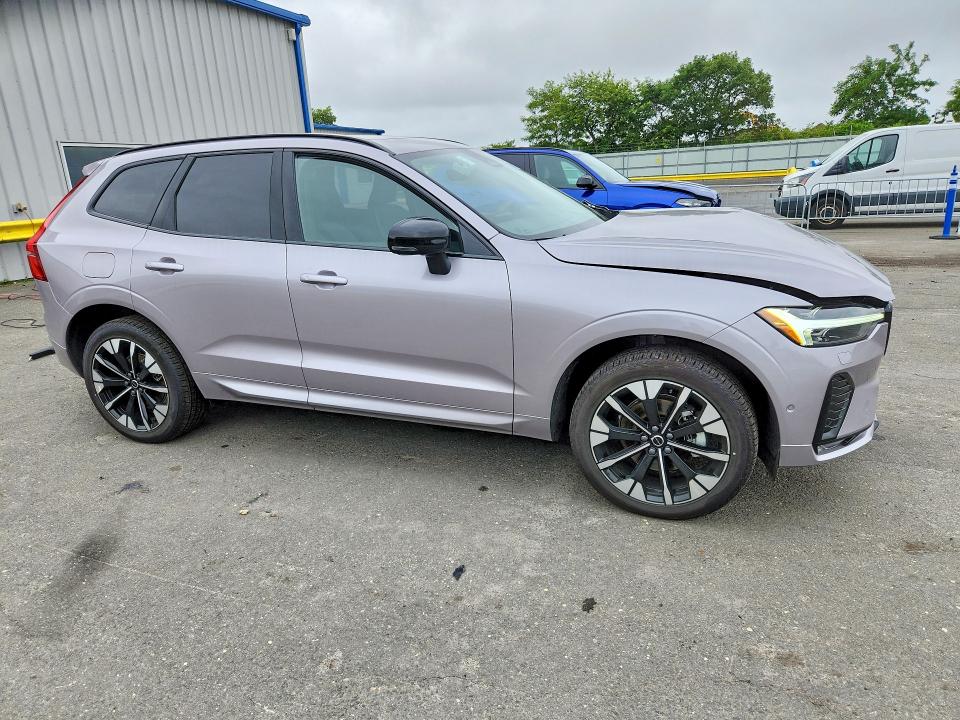 2026 Volvo Xc60 VIN YV4M12RC2T1449926 COPART salvage auction — FRONT END, Fl - Certificate Of Title, sold $20,000 on 2026-07-22 (photo 4)
