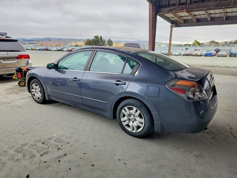 2009 Nissan Altima VIN 1N4AL21E09N531853 COPART salvage auction — MINOR DENT/SCRATCHES, CA - DIS/DLR/EXP ONLY CLEAN TITLE, sold $450 on 2026-07-09 (photo 2)