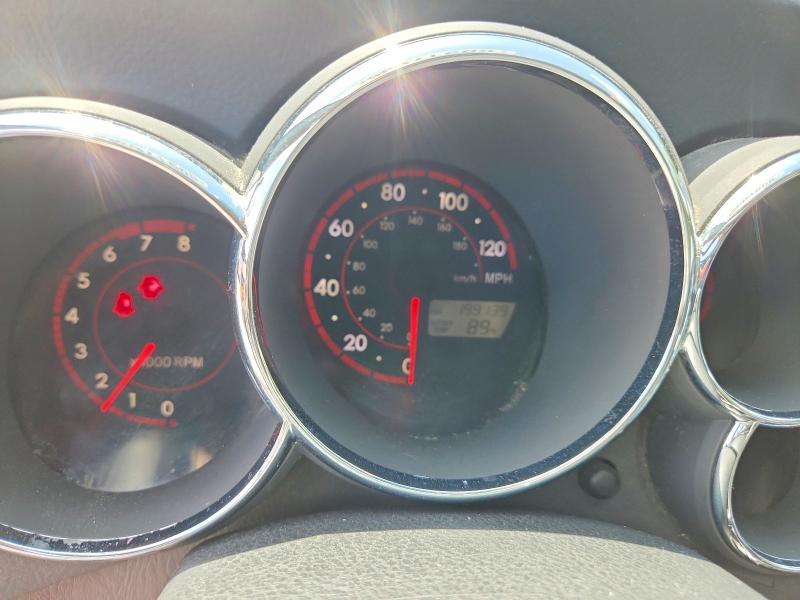 2006 Pontiac Vibe VIN 5Y2SL658X6Z423478 COPART salvage auction — UNDERCARRIAGE, VA - CERT OF TITLE - SALVAGE, sold $675 on 2026-07-28 (photo 9)
