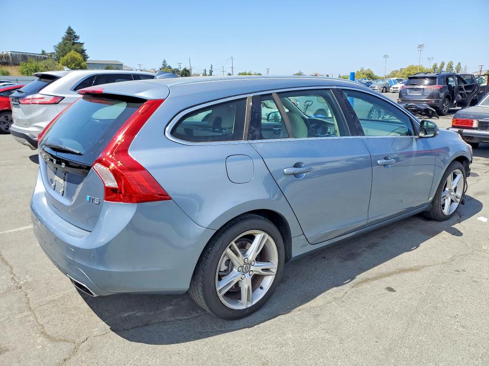 2017 Volvo V60 VIN YV140MEM2H1369124 COPART salvage auction — FRONT END, CA - SALVAGE CERTIFICATE, sold $1,850 on 2026-08-14 (photo 3)