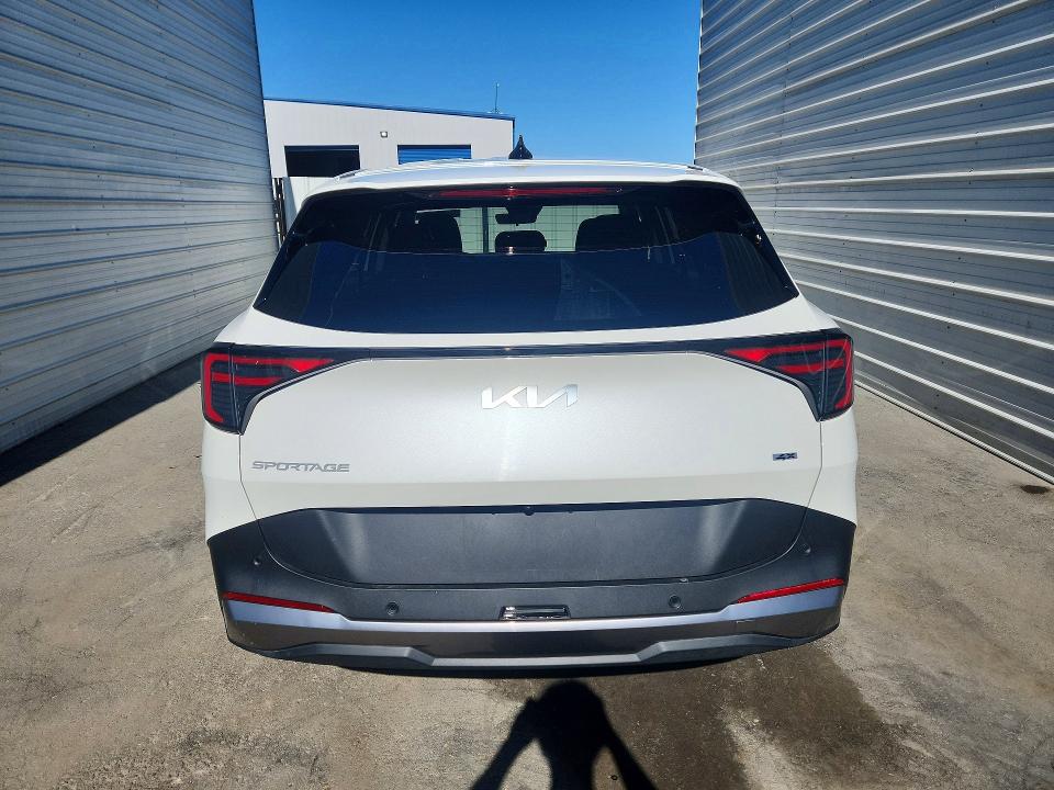 2026 Kia Sportage VIN KNDPUCDF0T7455641 COPART salvage auction — FRONT END, Ca - Certificate Of Title, sold $10,300 on 2026-07-15 (photo 6)