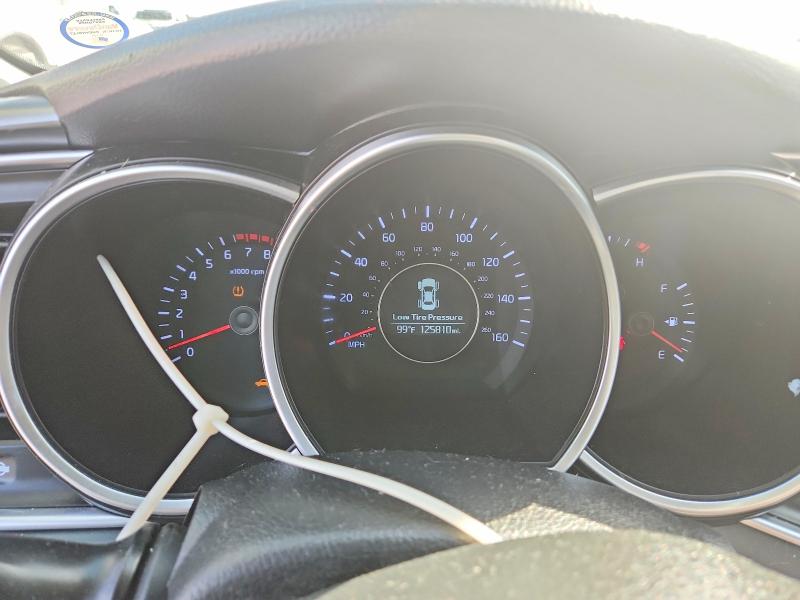 2015 Kia Optima VIN 5XXGM4A70FG373598 COPART salvage auction — VANDALISM, La - Cert Of Title-Salvage, sold $70 on 2026-07-29 (photo 9)