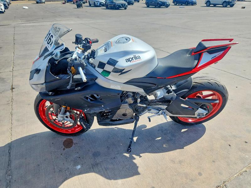 2024 Aprilia Rs VIN ZD4KSUR03RS000254 COPART salvage auction — FRONT END, Tx - Salvage Vehicle Title, sold $925 on 2026-07-30 (photo 3)