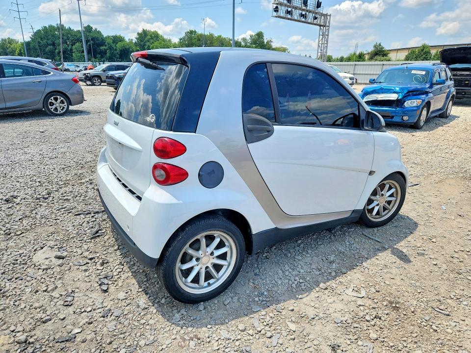 2010 Smart Fortwo VIN WMEEJ3BA4AK358154 COPART salvage auction — MECHANICAL, Oh - Certificate Of Title, sold $575 on 2026-08-07 (photo 3)