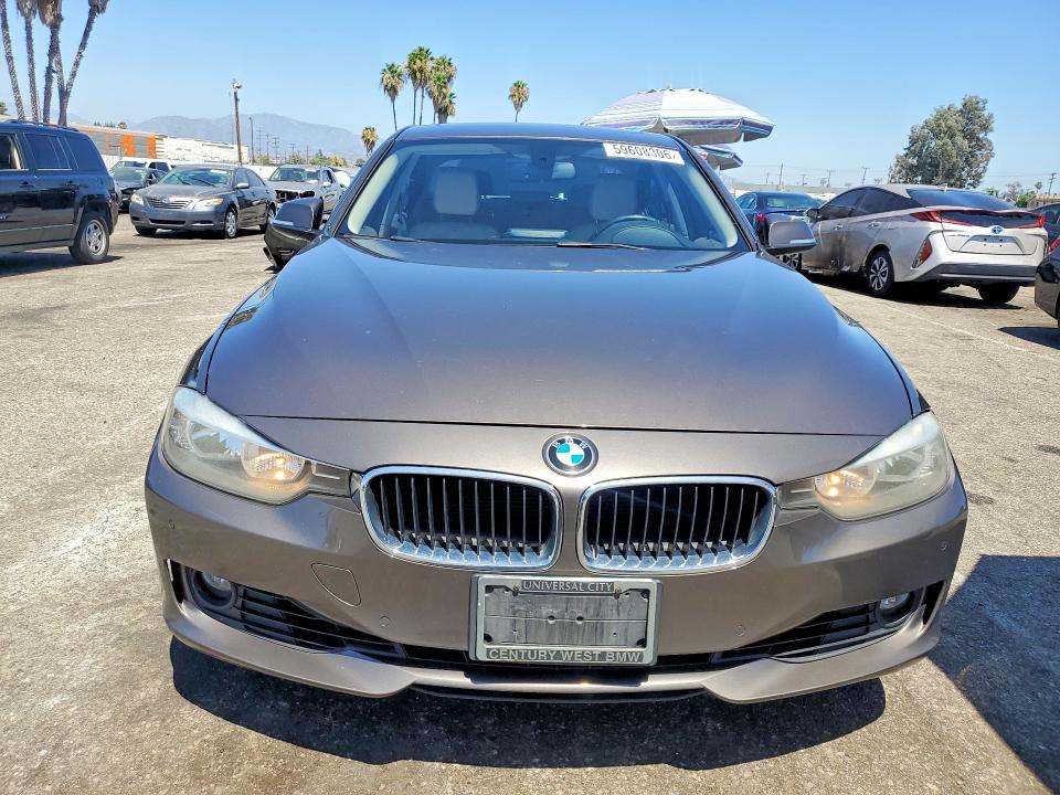 2012 BMW 3er VIN WBA3A5G59CNP18238 COPART salvage auction — FRONT END, Salvage Title, sold $1,600 on 2026-07-24 (photo 5)