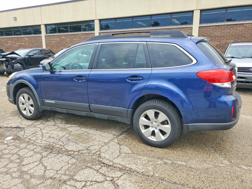 2011 Subaru Outback VIN 4S4BRBCC3B3442820 COPART salvage auction — UNDERCARRIAGE, IL - CERTIFICATE OF TITLE, sold $350 on 2026-07-12 (photo 2)