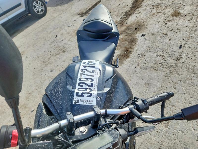 2023 Yamaha Mt-03 VIN MH3RH20Y5PK010735 COPART salvage auction — FRONT END, Ut - Salvage Certificate, sold $4 on 2026-07-30 (photo 5)