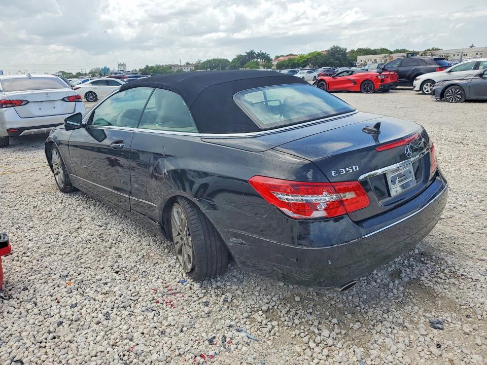2011 Mercedes-benz E-class VIN WDDKK5GF1BF085981 COPART salvage auction — REAR END, FL - CERT OF TITLE SLVG REBUILDABLE, sold $825 on 2026-08-11 (photo 2)