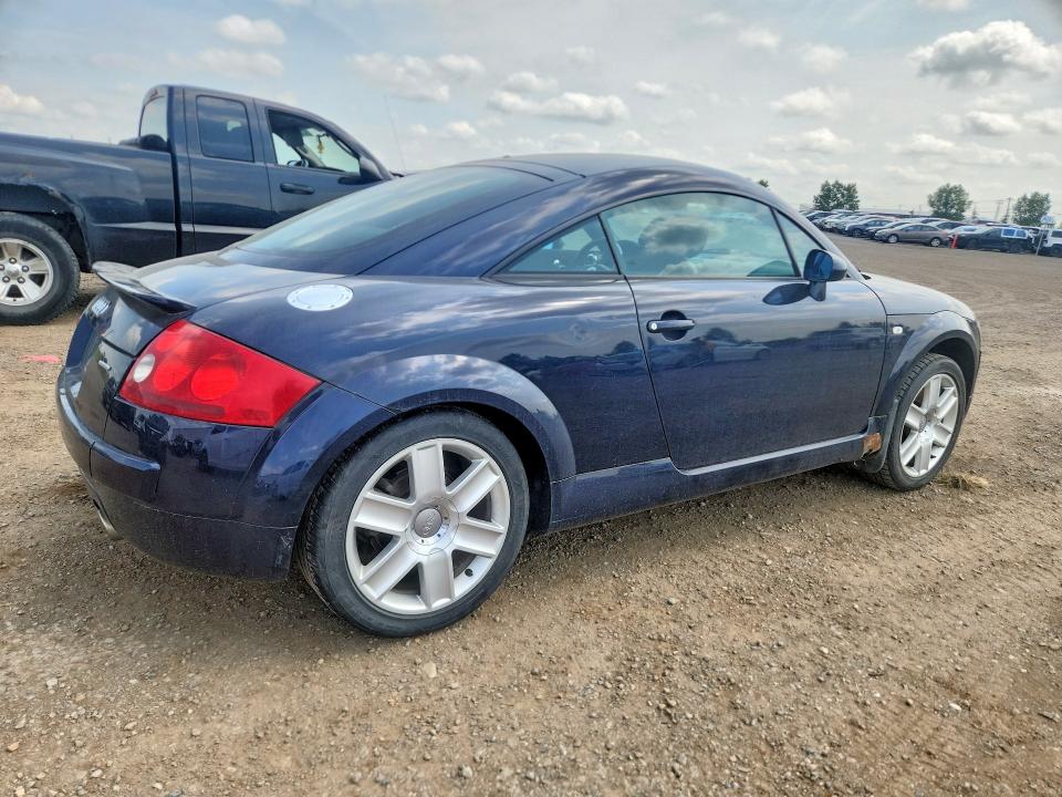 2003 Audi Tt quattro VIN TRUWT28NX31003831 COPART salvage auction — REAR END, AB - BOS - SALVAGE, sold $400 on 2026-07-28 (photo 3)