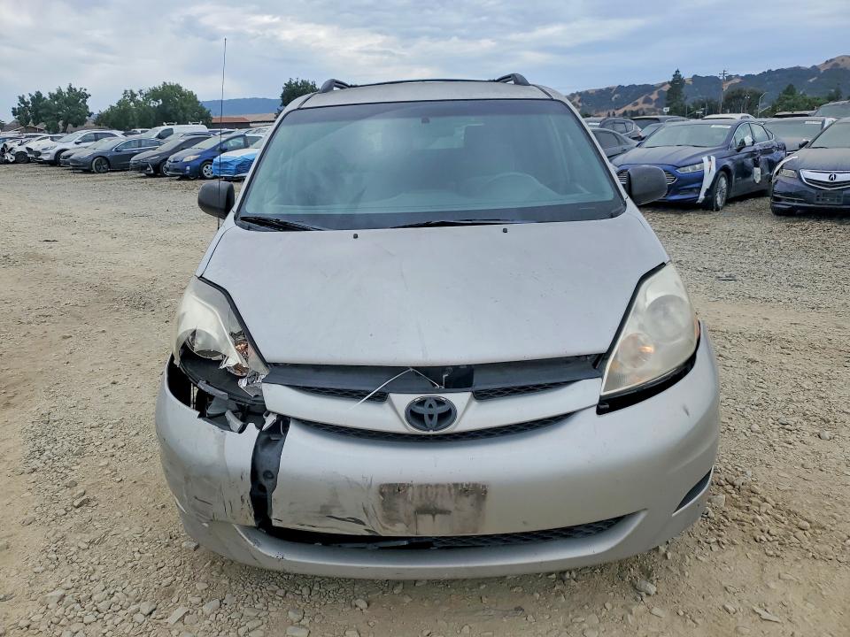 2006 Toyota Sienna VIN 5TDZA23C66S577059 COPART salvage auction — FRONT END, CA - SALVAGE CERTIFICATE, sold $90 on 2026-07-28 (photo 5)