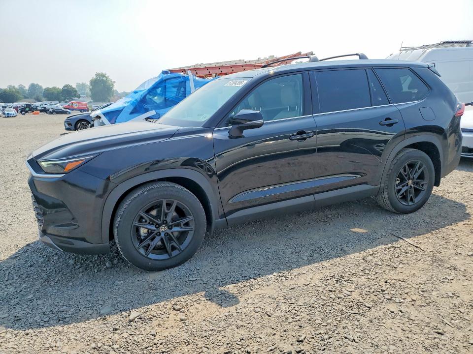 2025 Toyota Highlander VIN 5TDACAB59SS048655 — COPART salvage auction photo