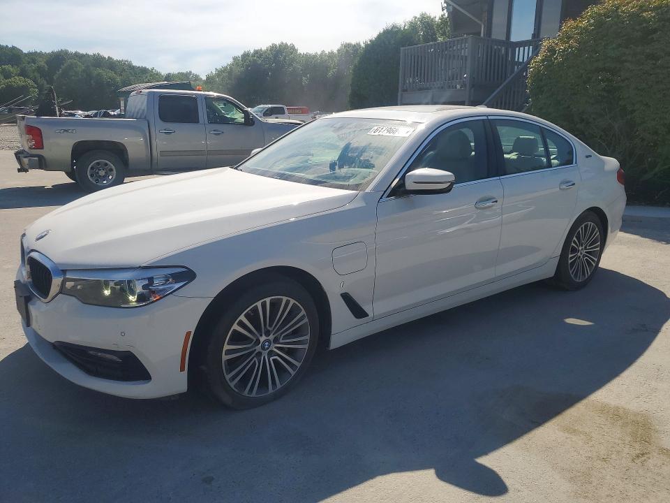 2018 BMW 5er VIN WBAJB1C55JB083990 COPART salvage auction — MINOR DENT/SCRATCHES, Ma - Certificate Of Title, sold $4,900 on 2026-07-29 (photo 1)