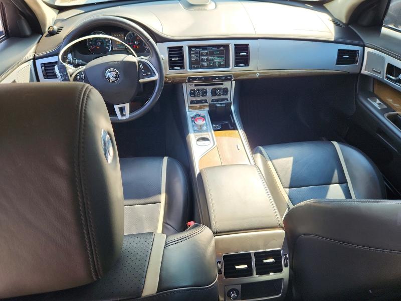 2015 Jaguar Xf VIN SAJWA0HP7FMU48201 COPART salvage auction — MINOR DENT/SCRATCHES, Va - Cert Of Title - Salvage (P), sold $2,250 on 2026-07-29 (photo 8)