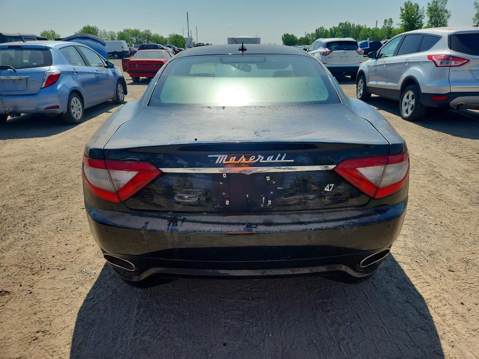 2010 Maserati Granturismo VIN ZAM45KLAXA0053272 COPART salvage auction — WATER/FLOOD, Qc - Irrecuperable, sold $1,700 on 2026-07-28 (photo 6)