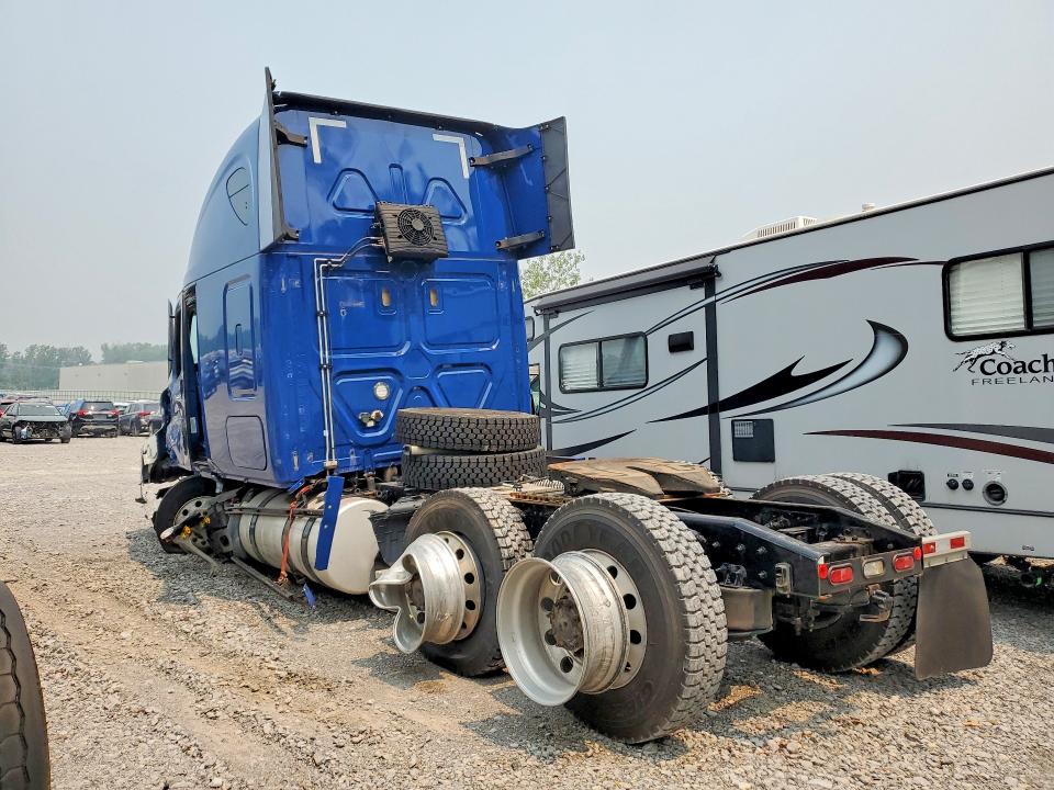 2024 Freightliner Cascadia VIN 3AKJHHDR8RSVB0685 COPART salvage auction — FRONT END, AZ - CERT OF TITLE - SALVAGE, sold $28,250 on 2026-08-06 (photo 2)