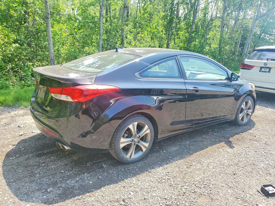 2013 Hyundai Elantra VIN KMHDH6AE3DU002147 COPART salvage auction — MINOR DENT/SCRATCHES, On - Permit No Brand - Unfit, sold $400 on 2026-07-21 (photo 3)
