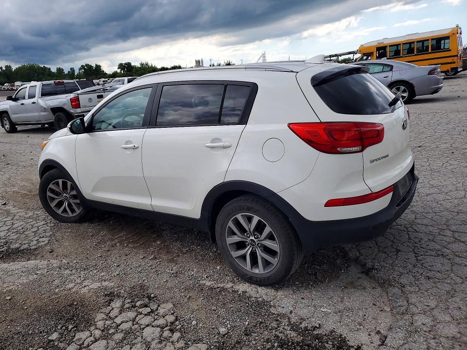 2015 Kia Sportage VIN KNDPB3AC8F7783085 COPART salvage auction — MECHANICAL, KS - DEALER ONLY CLEAN TITLE, sold $925 on 2026-07-16 (photo 2)